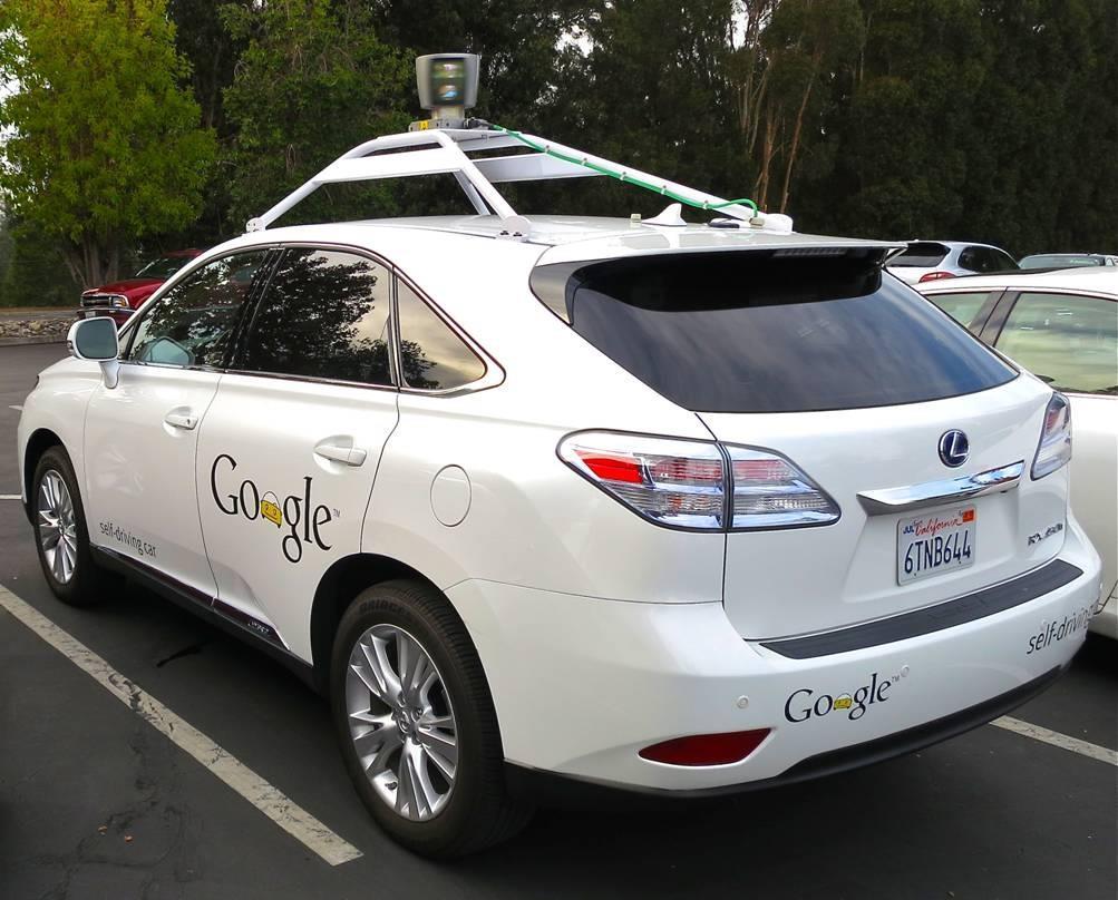Insurers to look at safety, liability issues of driverless cars